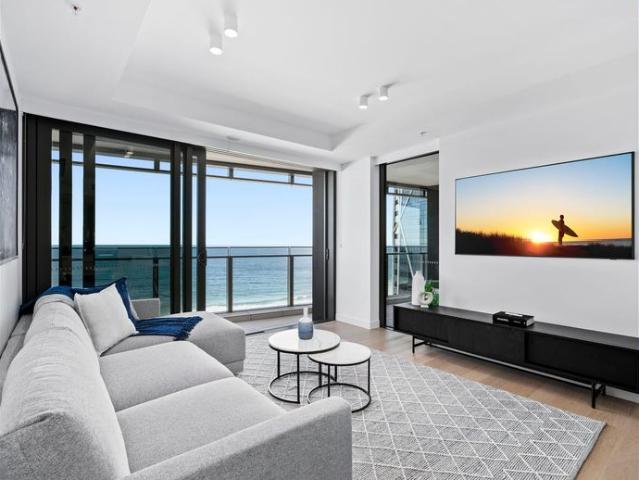 2 BEDROOM FURNISHED OCEAN FACING APARTMENT IN THE JEWEL RESIDENCE