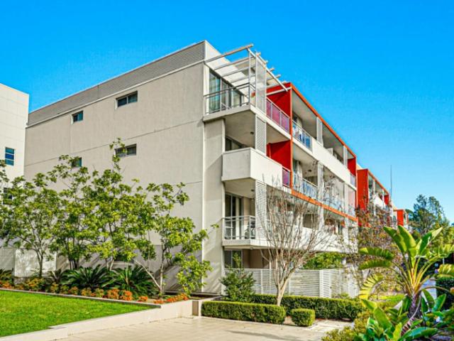 2 BEDROOM FURNISHED APARTMENT CLOSE TO WESTMEAD HOSPITALS