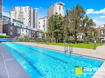 2 Bedroom Furnished Double Story Apartment in Wolli Creek