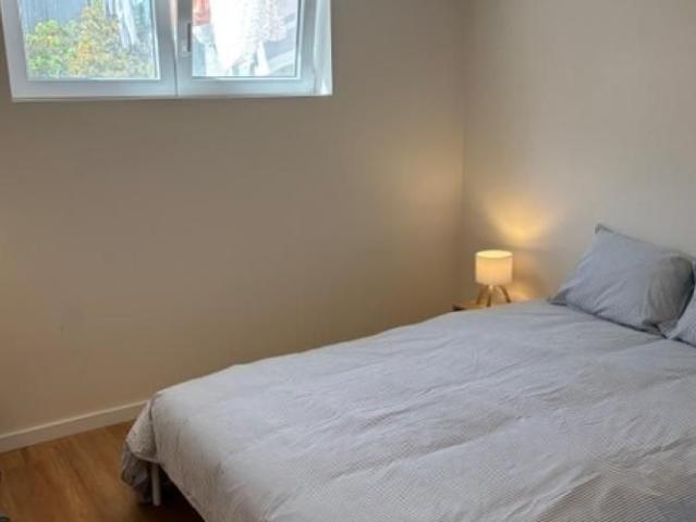 2 bedroom furnished apartment in São João da Caparica