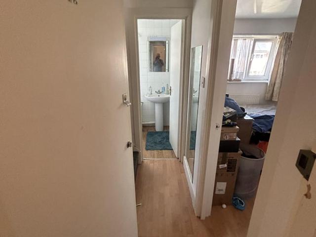 2 bedroom furnished flat in Headington / Old Road