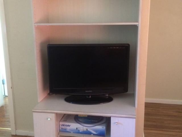 2 bedroom furnished unit Close to CBD