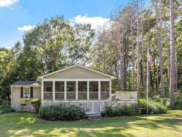 2 bedroom, Kennebunkport ME 04046 105612756