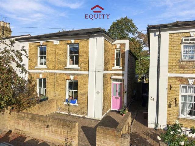 2 Bedroom House