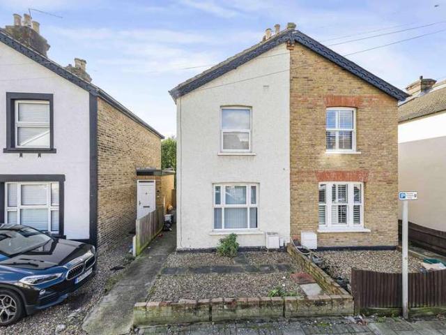 2 Bedroom Semi Detached House