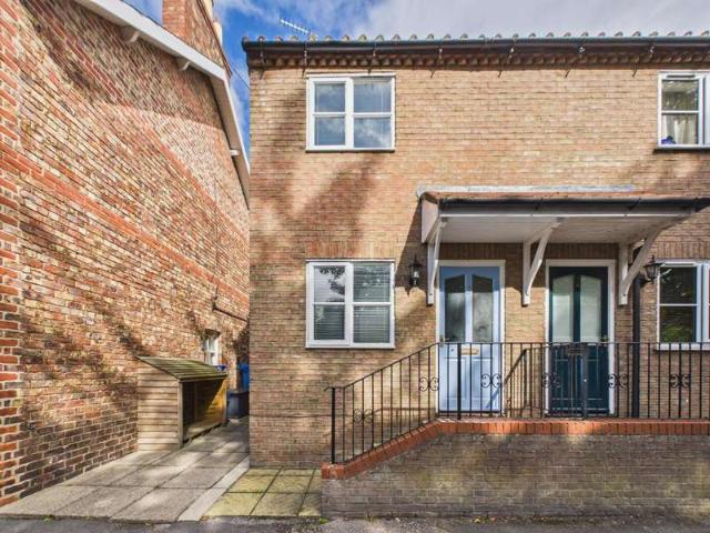 2 Bedroom House
