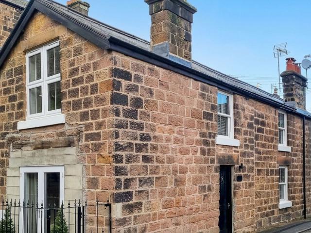 2 bedroom House