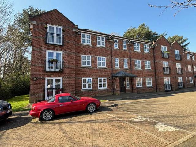 2 Bedroom Flat