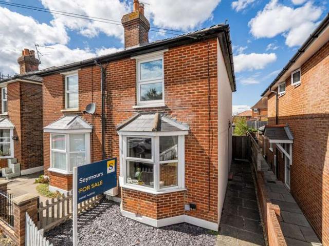 2 Bedroom House