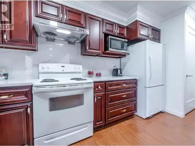 2 Bedroom House Coquitlam BC 104000171