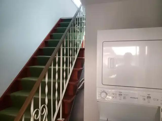 2 Bedroom House Calgary AB 104940918