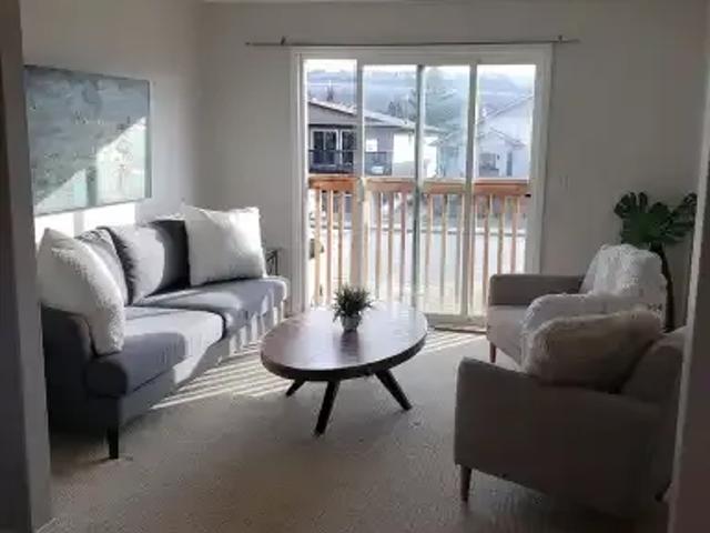 2 Bedroom House Calgary AB 104179957