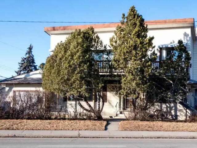 2 Bedroom House Calgary AB 105505881