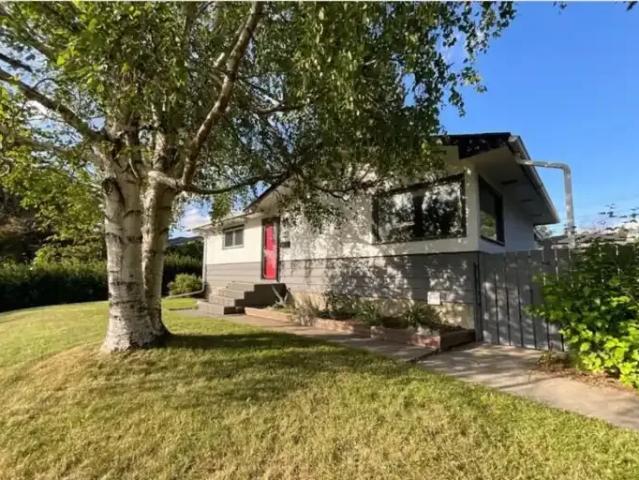 2 Bedroom House Calgary AB 105167271