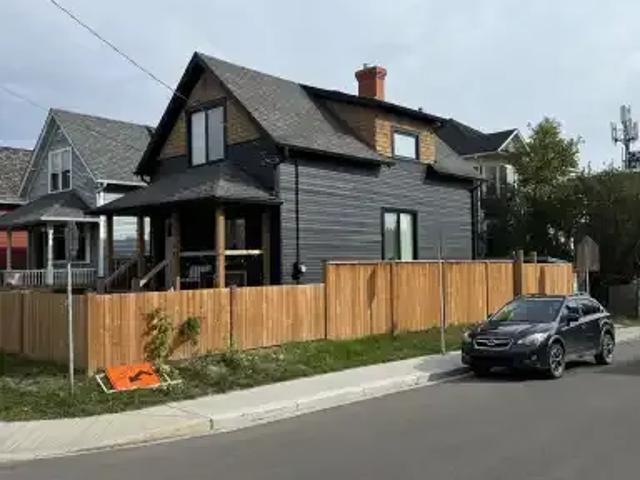 2 Bedroom House Calgary AB 105308691