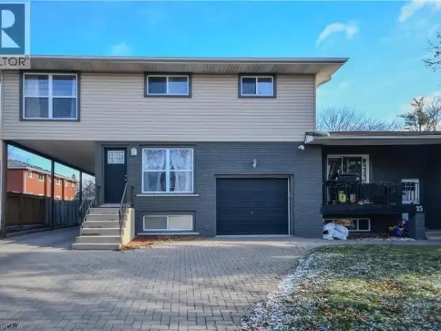 2 Bedroom House Cambridge ON 103695207