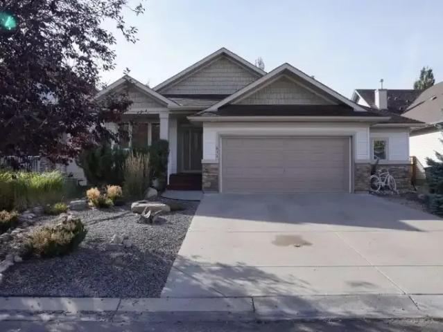 2 Bedroom House Chestermere AB 104985968