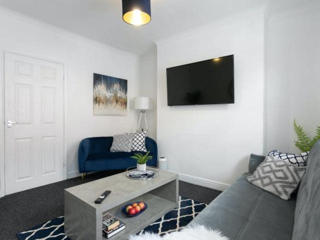 2 Bedroom House Chesterfield Chesterfield 65860090