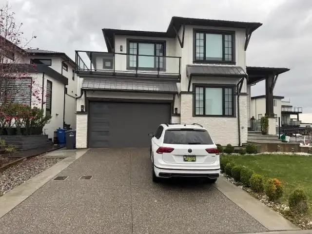 2 Bedroom House Abbotsford BC 102846702