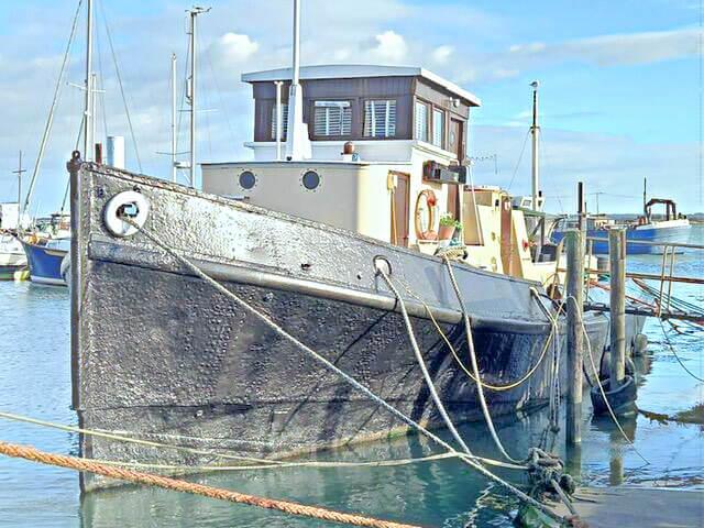 2 bedroom house boat for sale