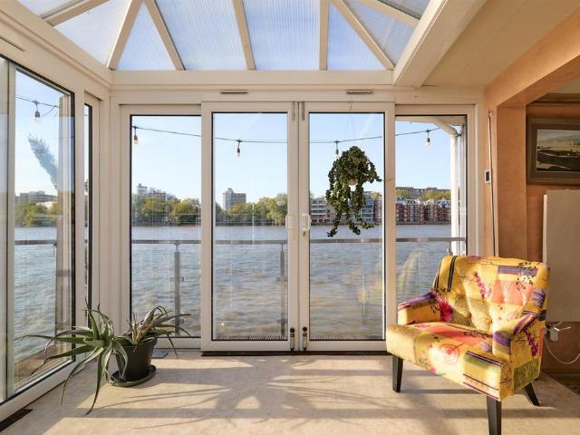2 bedroom house boat for sale