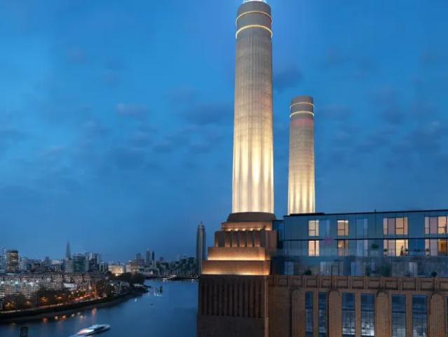 2 Bedroom House Battersea London LS102596466