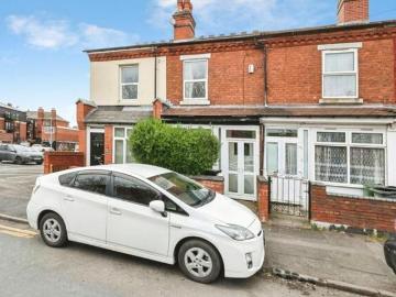 2 Bedroom House Birmingham Sandwell 101678312