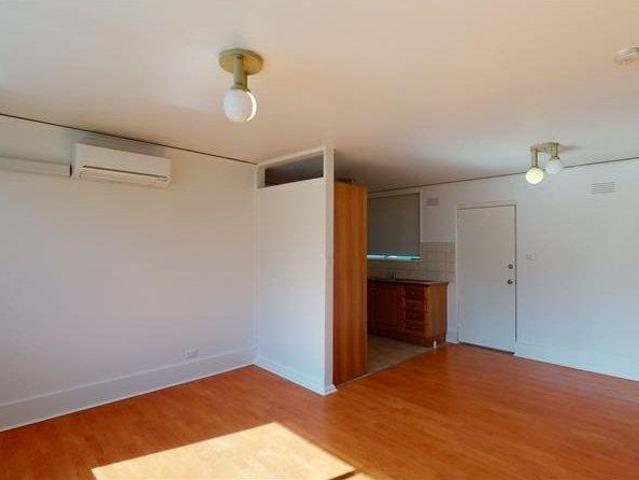 2 Bedroom House Brunswick East VIC 102919196