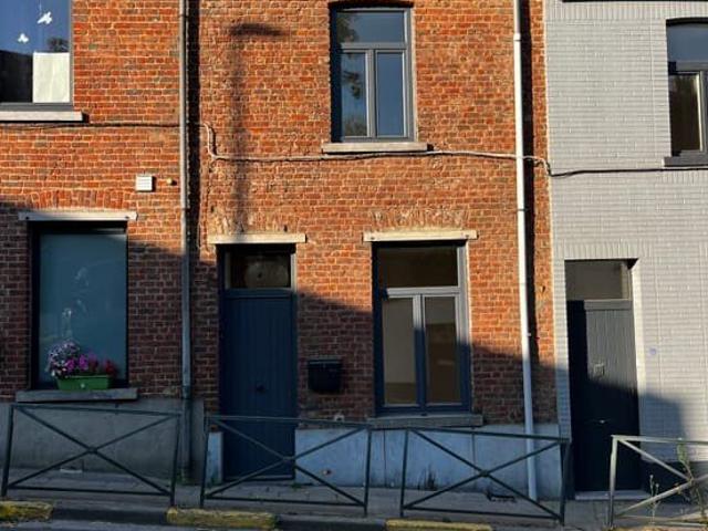 2 bedroom house, garden, EPC C