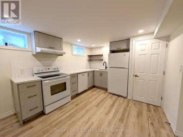 2 Bedroom House Guelph ON 103695221