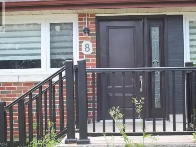 2 Bedroom House Guelph ON 104864293