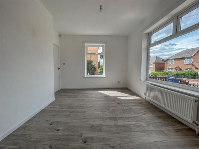 2 Bedroom House End Terrace