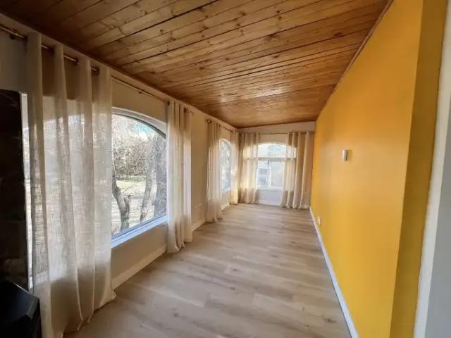 2 Bedroom House Edmonton AB 104292199