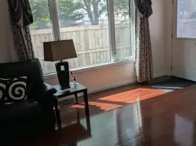 2 Bedroom House Edmonton AB 104362526