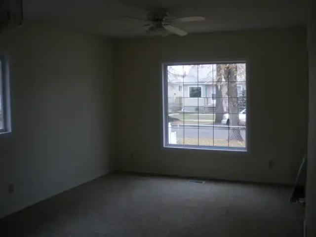 2 Bedroom House Edmonton AB 104434206