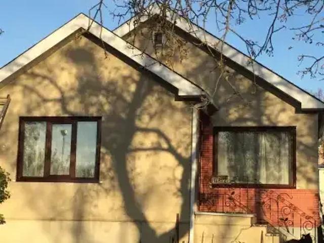 2 Bedroom House Edmonton AB 105268780