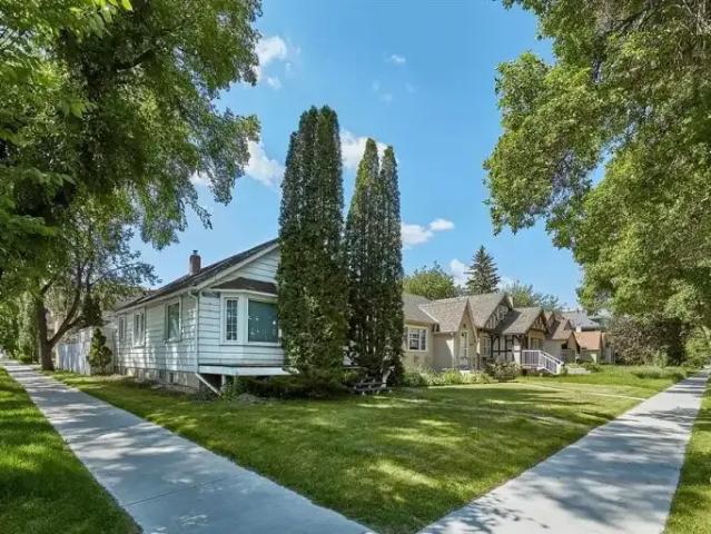 2 Bedroom House Edmonton AB 105337586