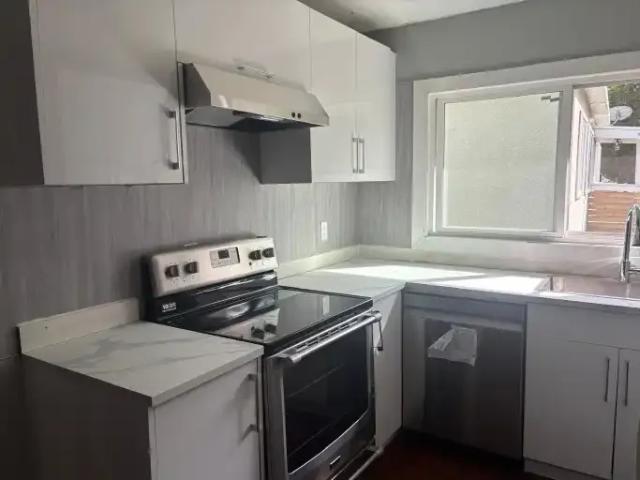 2 Bedroom House Edmonton AB 105565603