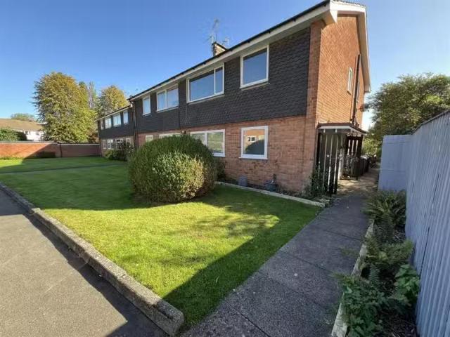 2 bedroom house for rent in Ashdown Close, Moseley, Birmingham.