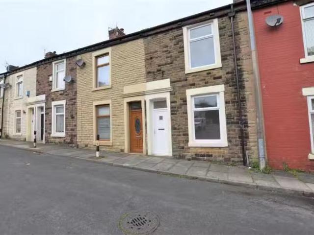 2 bedroom house for rent in Bedford Street, Darwen, BB3
