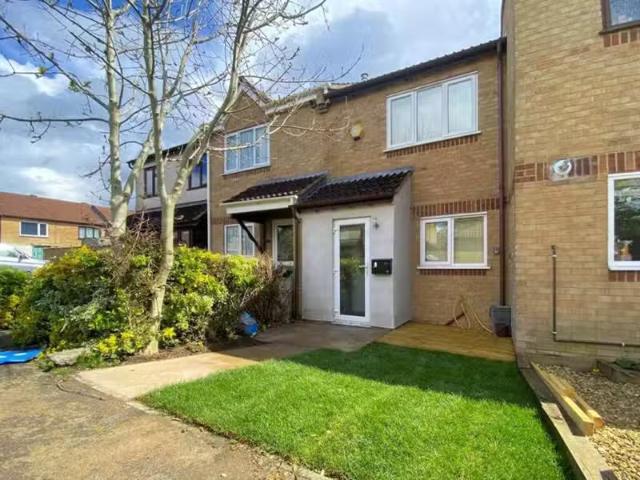2 bedroom house for rent in Bluebell Close, Thornbury, South G.