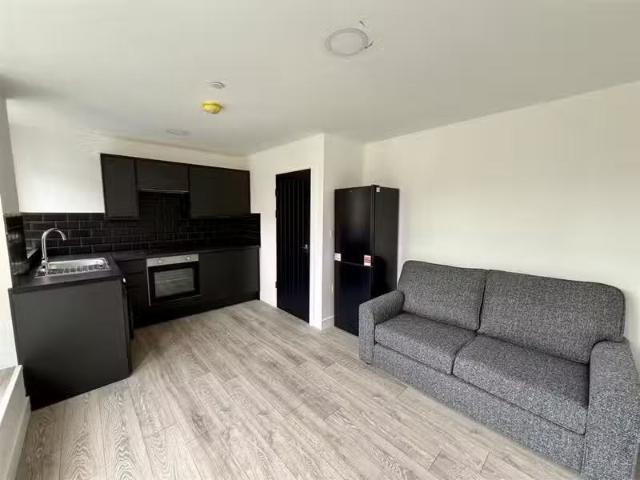 2 bedroom house for rent in Donald Street, Cardiff, CF24