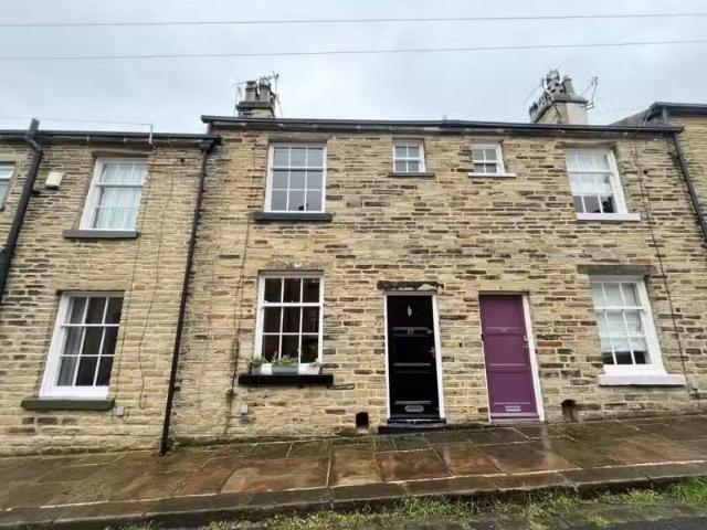2 bedroom house for rent in Helen Street, Shipley, West Yorksh.