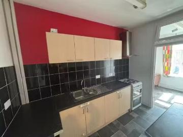 2 bedroom house for rent in Long Lane, Halesowen, B62