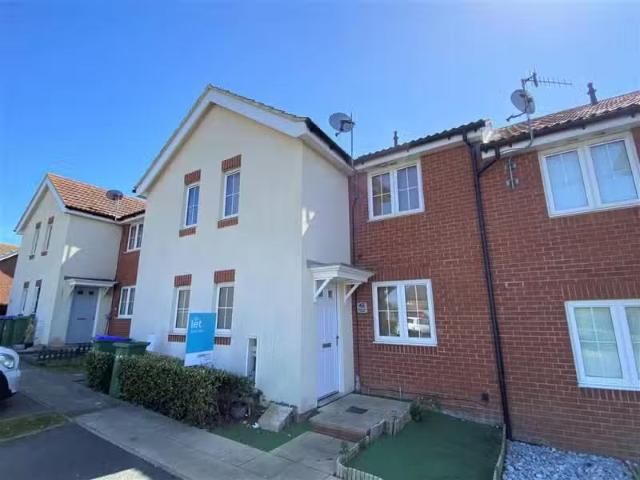 2 bedroom house for rent in Montreal Close, Peacehaven, BN10