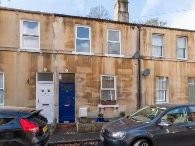 2 bedroom house for rent in Manor Road, Bath, BA1