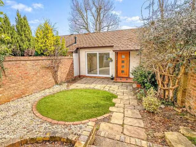 2 bedroom house for rent in Parkside, Welwyn, Herts, AL6