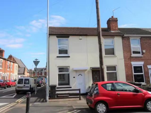 2 bedroom house for rent in Wood Street, Kidderminster, DY11