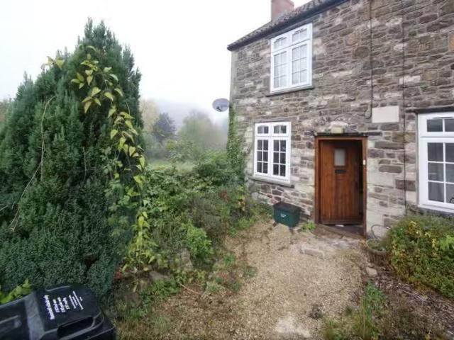 2 bedroom house for rent in Wesley Terrace, Pensford, Bristol.