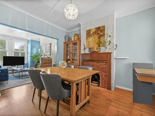 2 bedroom house for sale